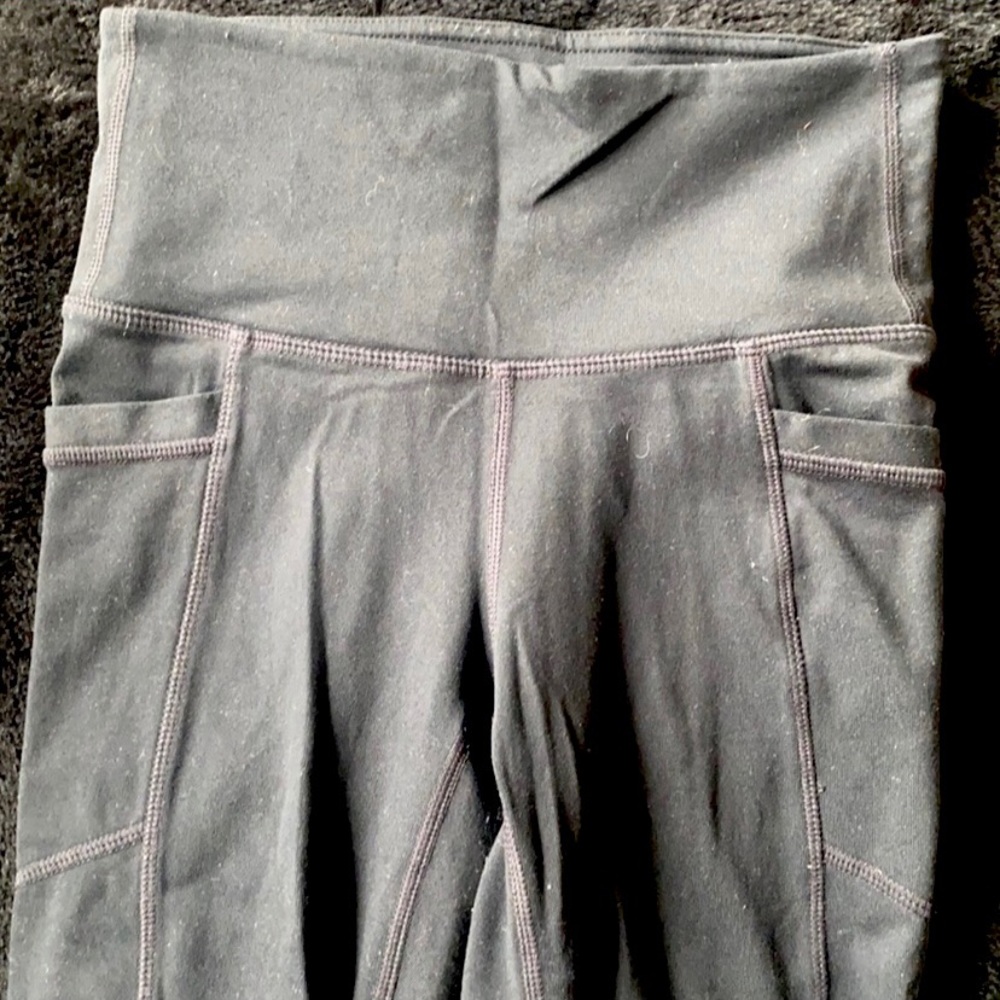 Athleta leggings with pockets & zippers - Picture 2 of 4